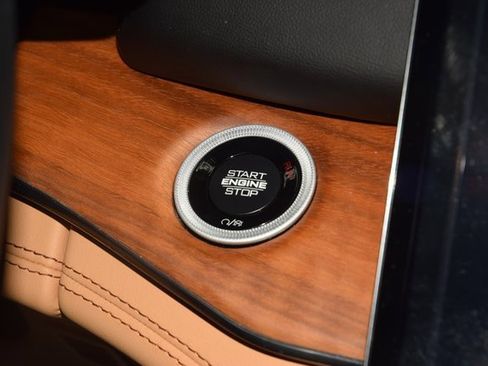 Used 2025 Jeep Grand Cherokee L Summit image 36