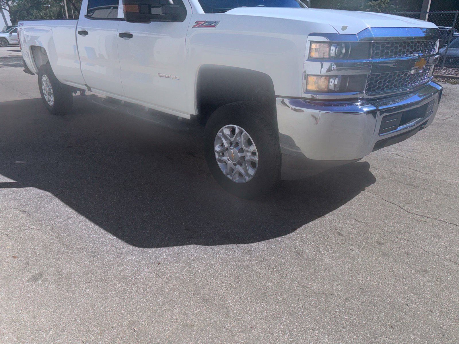 Used 2019 Chevrolet Silverado 2500 W/T AWD/4WD image 3