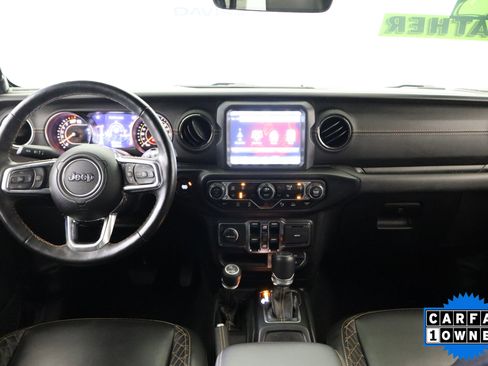 Used 2022 Jeep Wrangler Unlimited Sahara image 16