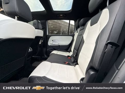 Used 2022 Mercedes-Benz GLB 250 image 29