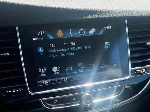 Used 2020 Buick Encore Preferred FWD image 15