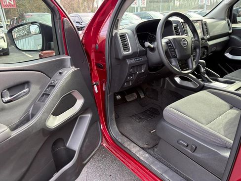 Certified 2024 Nissan Frontier SV w/ Technology Package image 16