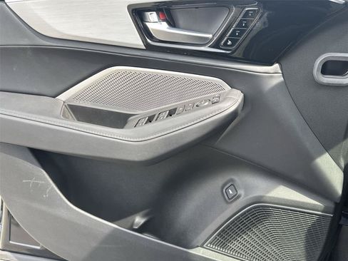 Used 2023 Acura MDX SH-AWD w/ Technology Package image 30