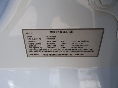 Used 2023 Tesla Model Y Long Range image 56