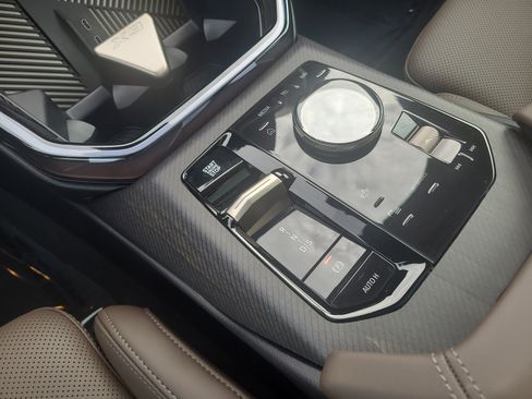 Used 2025 BMW X3 xDrive30i w/ Premium Package image 22