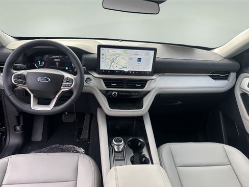 New 2026 Ford Explorer Active w/ Active Comfort Package image 11