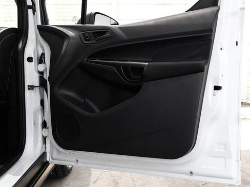 Used 2016 Ford Transit Connect XL FWD image 40