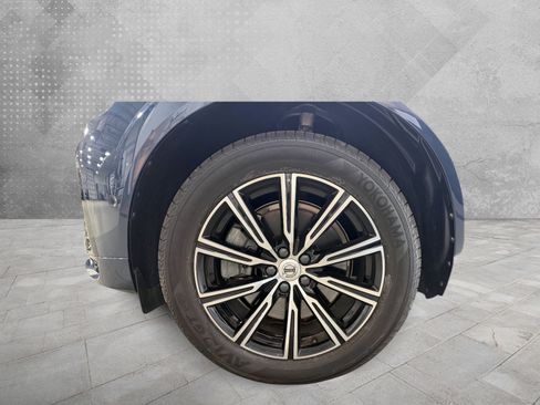 Used 2023 Volvo XC60 T8 Plus AWD/4WD image 5