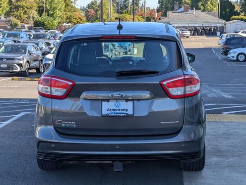 Used 2017 Ford C-MAX Energi Titanium w/ Equipment Group 501A image 4