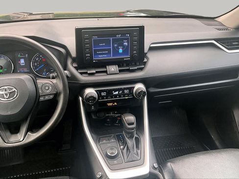 Certified 2021 Toyota RAV4 XLE w/ Convenience Package AWD/4WD image 7