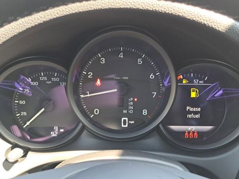 Used 2025 Porsche Macan image 30