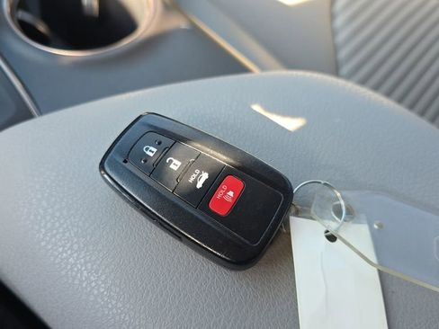 Used 2023 Toyota Camry SE w/ Convenience Package FWD image 27