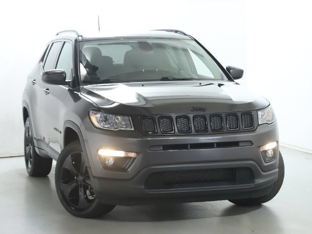 Used 2019 Jeep Compass Latitude AWD/4WD image 1