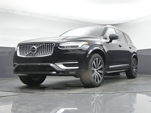 Used 2024 Volvo XC90 B6 Plus w/ Protection Package AWD/4WD image 12