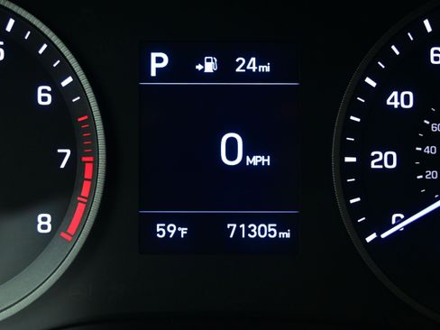 Certified 2021 Hyundai Tucson Value FWD image 26