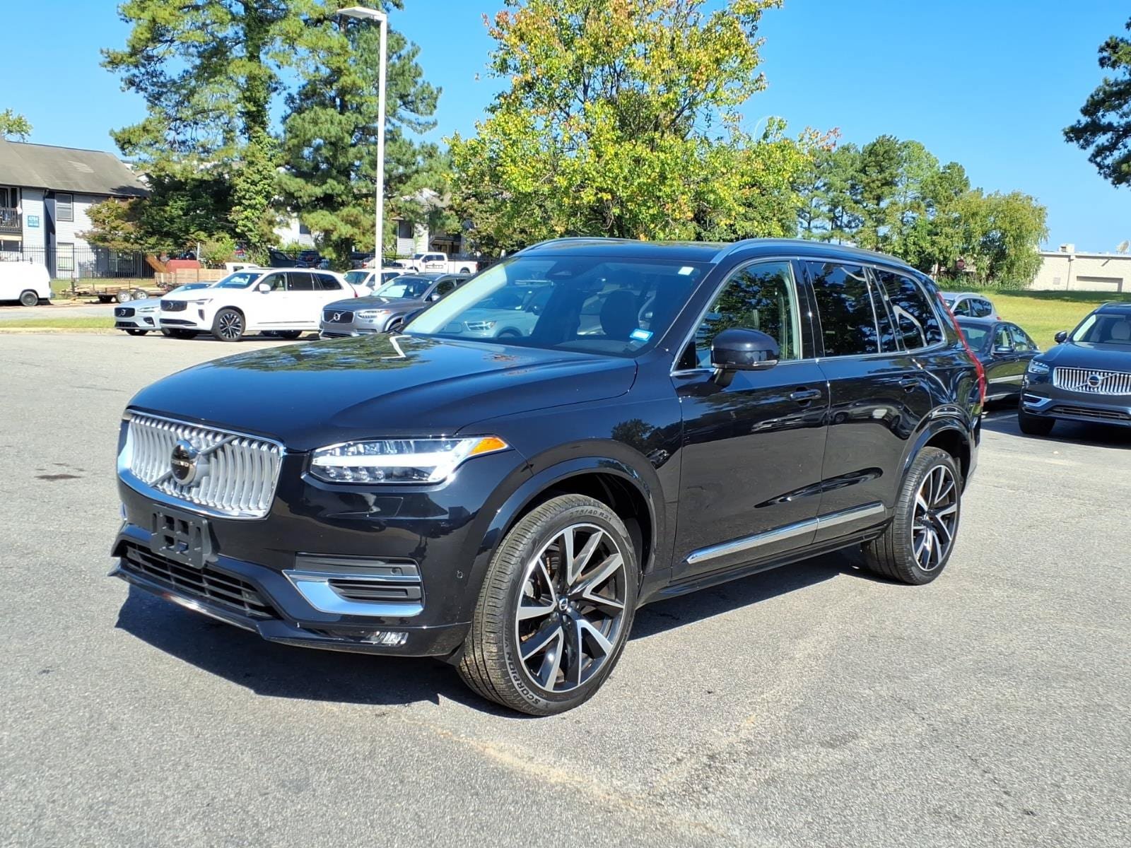 Used 2023 Volvo XC90 B6 Plus w/ Protection Package Premier AWD/4WD image 9
