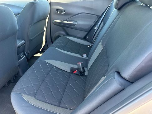 Used 2020 Nissan Kicks SV FWD image 10