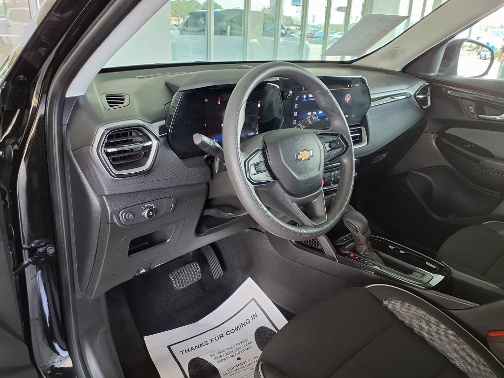 Used 2026 Chevrolet TrailBlazer LT FWD image 19