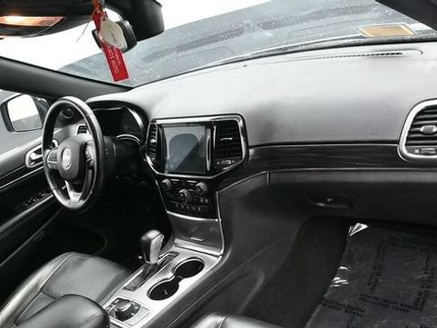 Used 2019 Jeep Grand Cherokee Limited AWD/4WD image 12