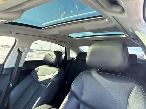 Used 2022 Audi A8 L 3.0T w/ Executive Package image 21