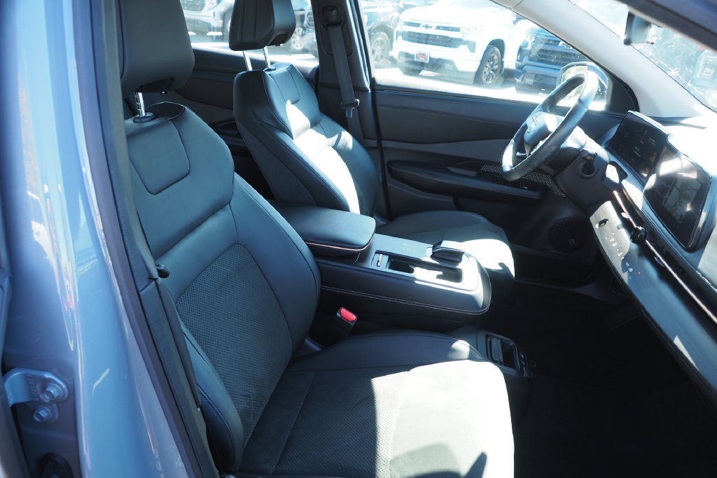 Used 2024 Nissan Ariya FWD image 18