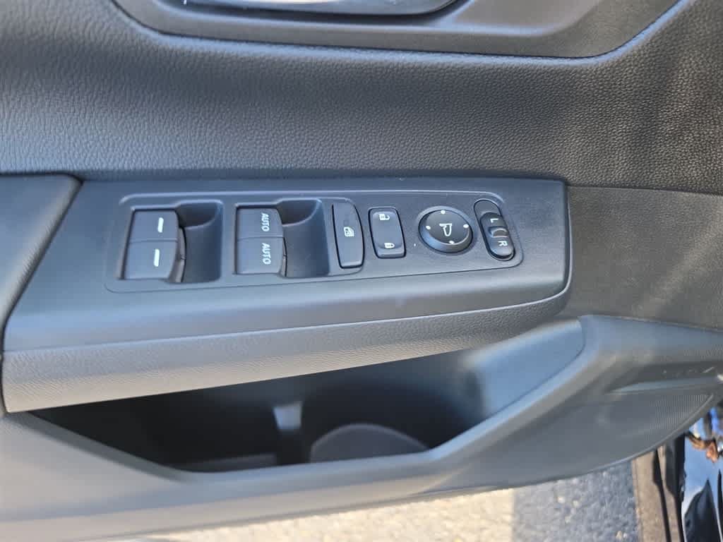 Certified 2025 Honda CR-V EX image 17