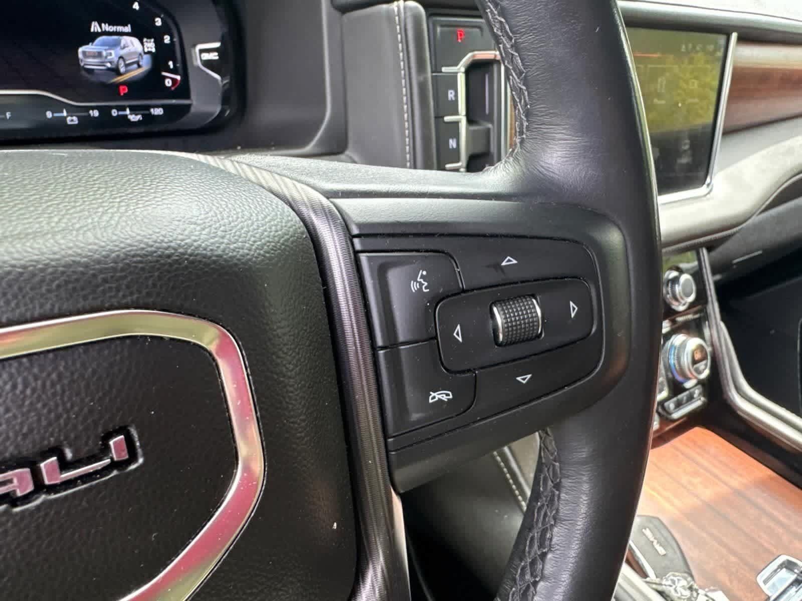 Used 2023 GMC Yukon XL Denali Ultimate AWD/4WD image 20