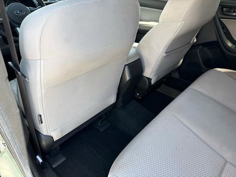 Used 2017 Subaru Forester 2.5i Premium AWD/4WD image 38