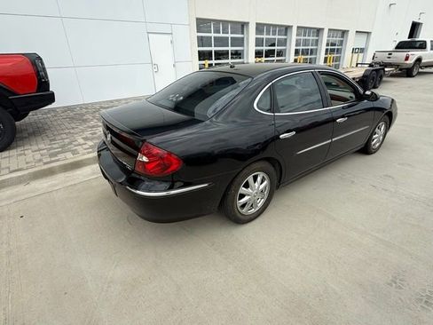 Used 2005 Buick LaCrosse CXL w/ Gold Convenience Package FWD image 3