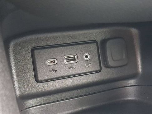 Used 2023 Chevrolet Equinox LT FWD image 23