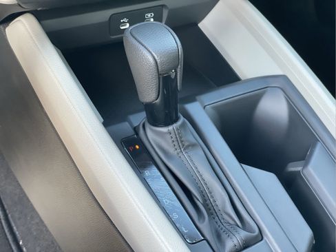 Used 2025 Honda Accord SE image 16
