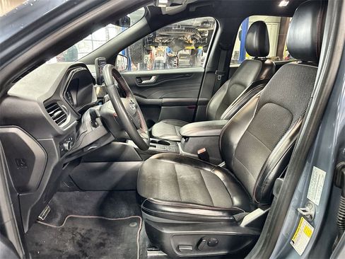 Used 2023 Ford Escape ST-Line image 12