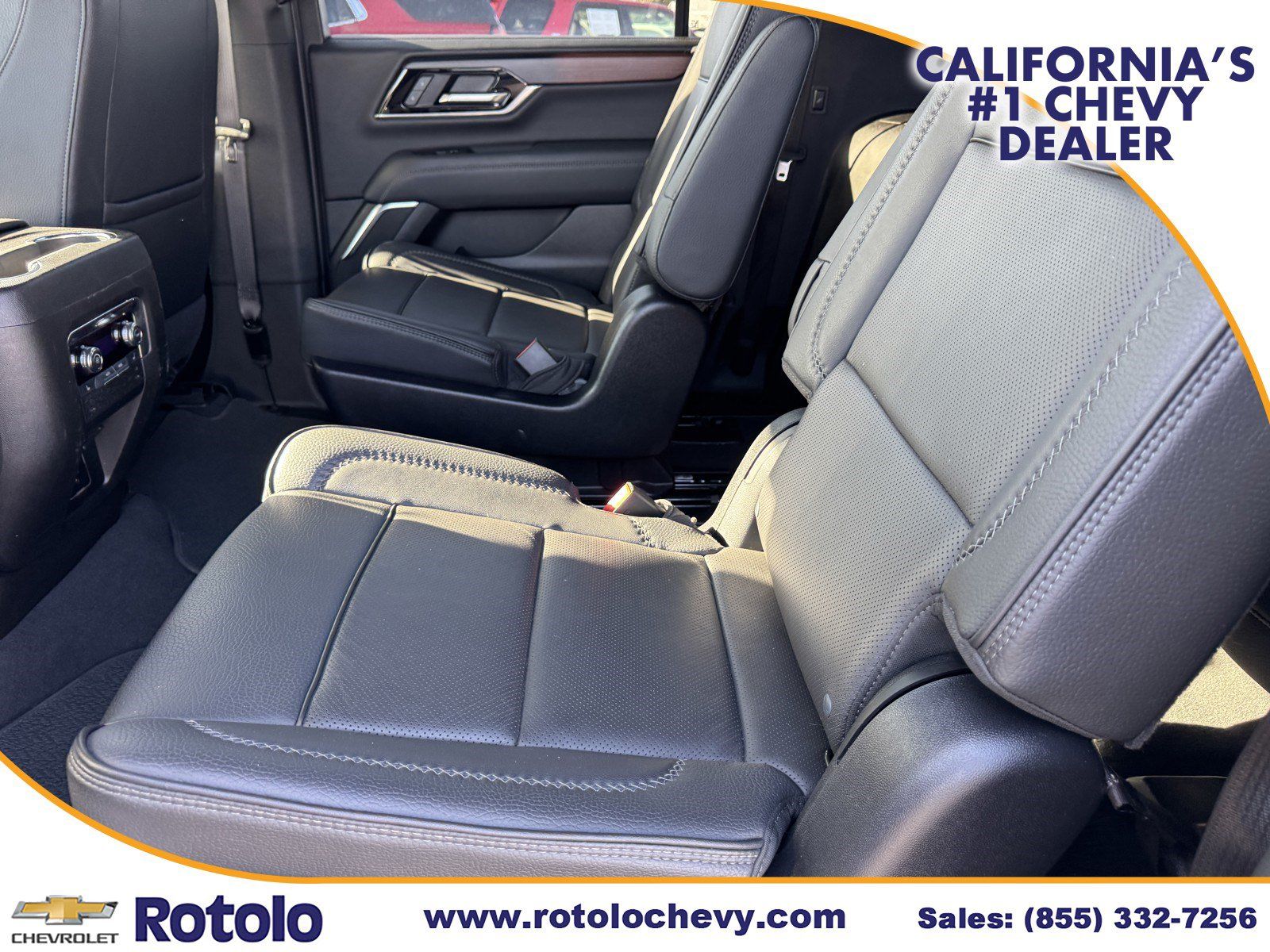 Used 2025 GMC Yukon XL Denali AWD/4WD image 12