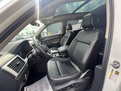 Certified 2023 Volkswagen Atlas SE w/ Panoramic Sunroof Package AWD/4WD image 11