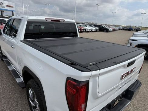 New 2026 GMC Sierra 1500 SLT RWD image 8