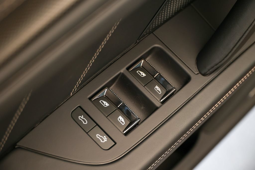 New 2026 Porsche Cayenne Turbo AWD/4WD image 44