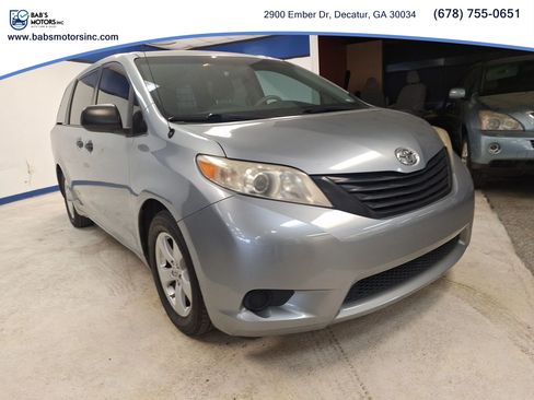 Used 2011 Toyota Sienna FWD image 20