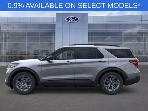 New 2026 Ford Explorer Active w/ Active Comfort Package image 3