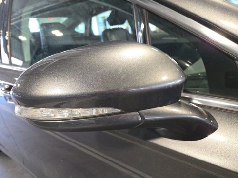 Used 2020 Ford Fusion Titanium image 13