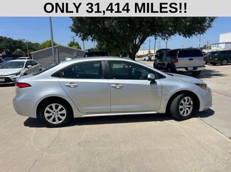 Used 2025 Toyota Corolla LE FWD video 2