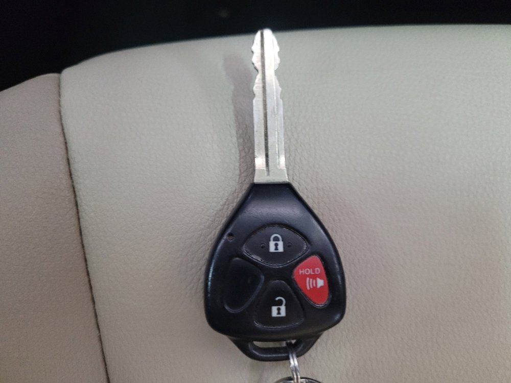 Used 2018 Toyota 4Runner SR5 Premium AWD/4WD image 32