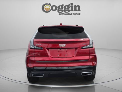 Used 2025 Cadillac XT4 Sport FWD image 4