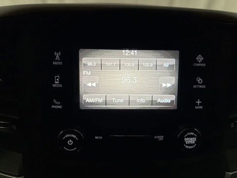 Used 2020 RAM 1500 Big Horn AWD/4WD image 19