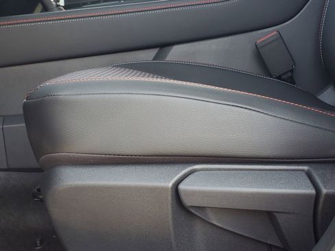 New 2025 Nissan Kicks SR w/ SR Premium Package image 12