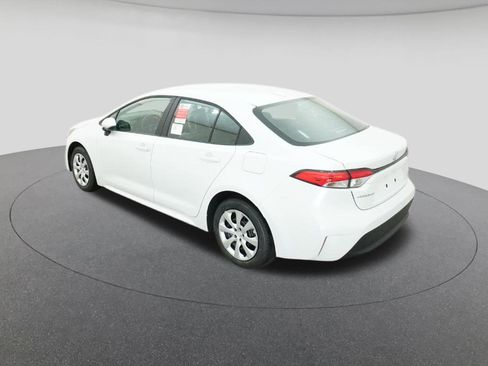 New 2026 Toyota Corolla LE image 5