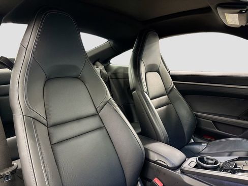 Used 2022 Porsche 911 Carrera image 15