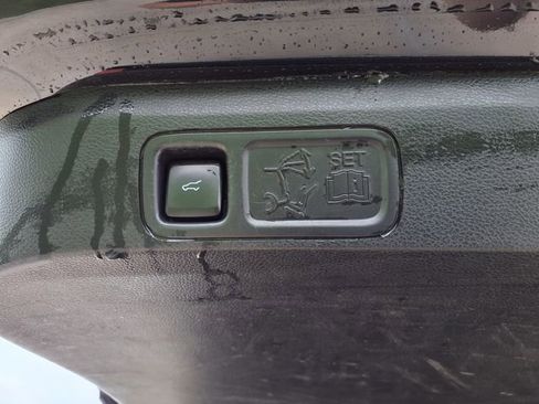 Used 2020 Ford Expedition Max XLT w/ Equipment Group 202A RWD image 16