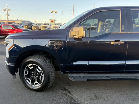 Certified 2022 Ford F150 Lightning XLT image 13