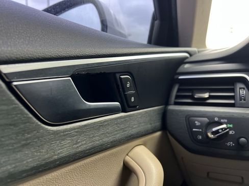 Used 2017 Audi A4 2.0T Ultra Premium image 41