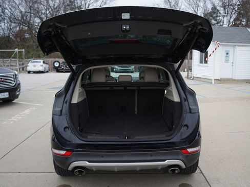 Used 2019 Lincoln MKC Reserve image 4